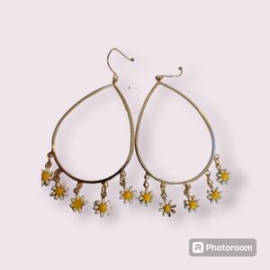 Earrings with Daisies
